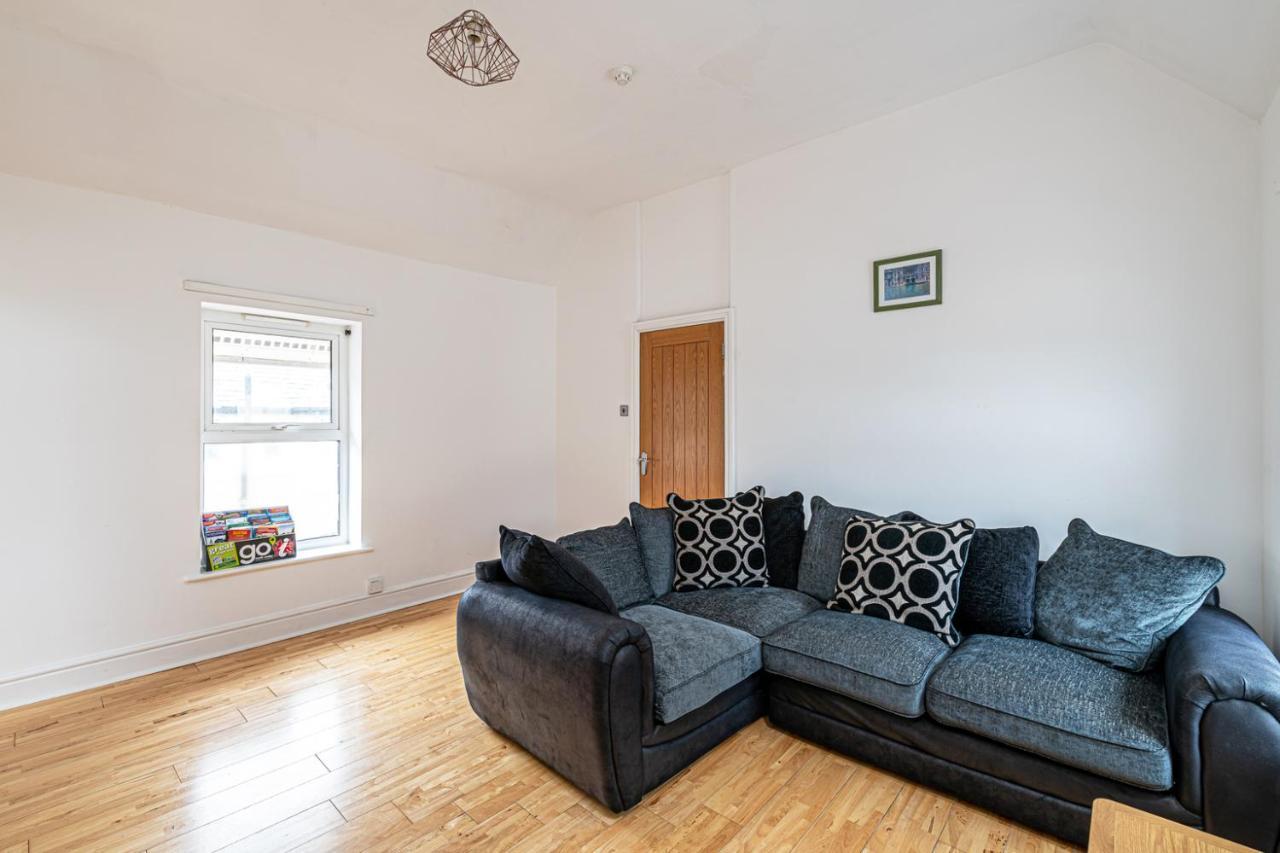 Two Bedroom Holiday Apartment Colwyn Bay Exteriör bild